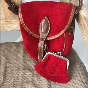 Super cute Roots cross body purse and coin purse.